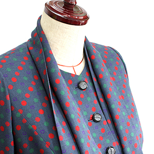 シルクウール生地で仕立てた婦人オーダー服