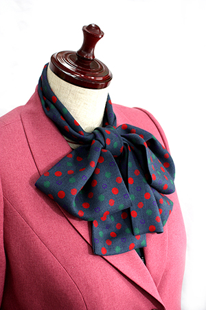 立体裁断の技術を使った仮縫いをしているので、お体にぴったりあった着心地のいい、オーダーの洋服が出来上がる