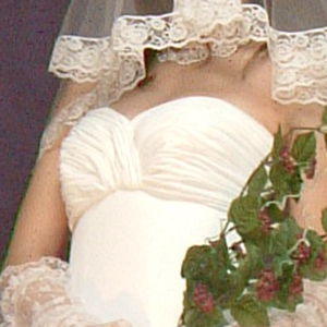 ジョーゼットの生地のウェディングドレス