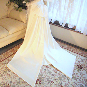 立体裁断で出した立体的なシルエット